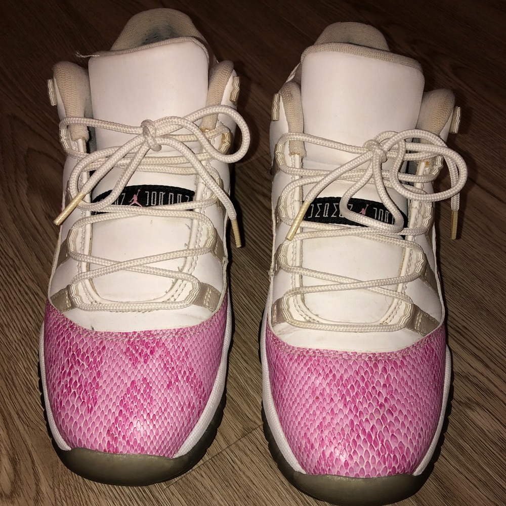 Jordan 11s